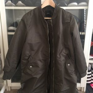 Forever 21 Jackets & Coats - Forever21 Longline army green bomber jacket Forever 21 Jackets & Coats - Forever21 Longline army green bomber jacket