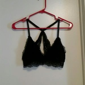 Black lacey bralette