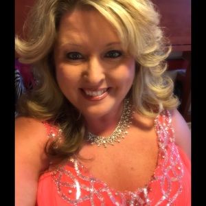 Meet your Posher, Tina