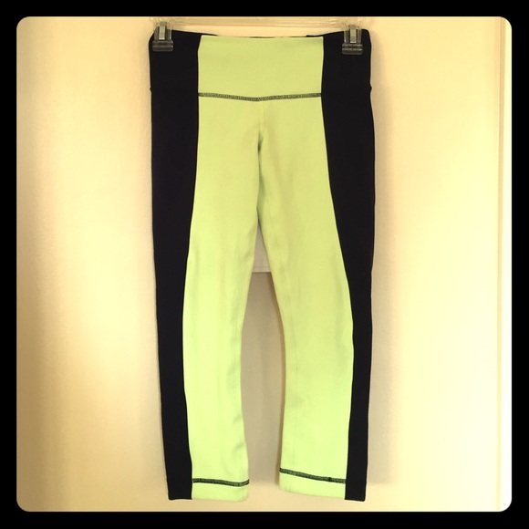 Lululemon neon yellow and black legging sz 4