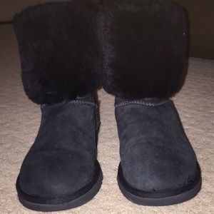 Black UGGS