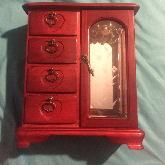 *HOLD* Jewelry box