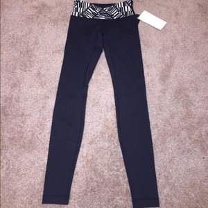 NWT lululemon athletica wunder under pants.