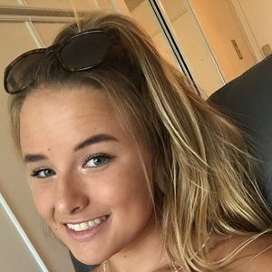 Meet your Posher, Niki