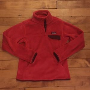 Red Patagonia snap t pullover