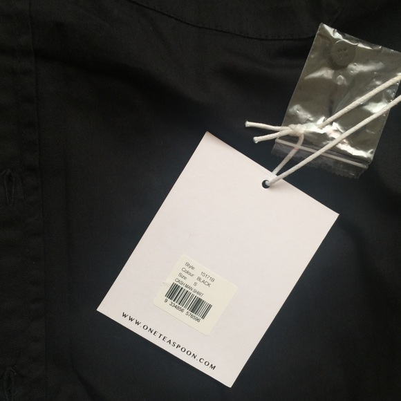 One Teaspoon Tops - One Teaspoon Cashman shirt in S Black One Teaspoon Tops - One Teaspoon Cashman shirt in S Black