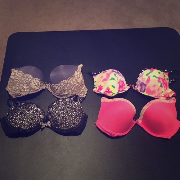 4 Victoria Secret Bras