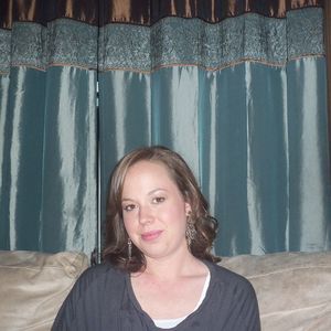 Meet your Posher, Elizabeth