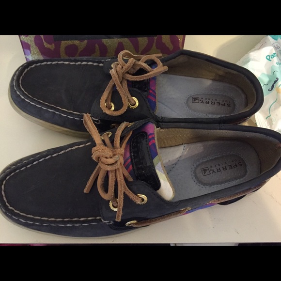 Sperrys 🌸 - Picture 1 of 2