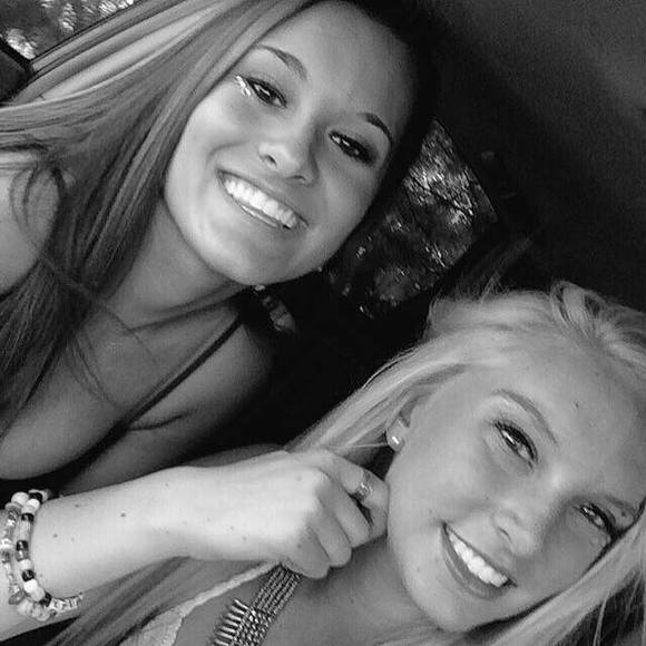 Meet your Posher, Erin - Picture 1 of 1