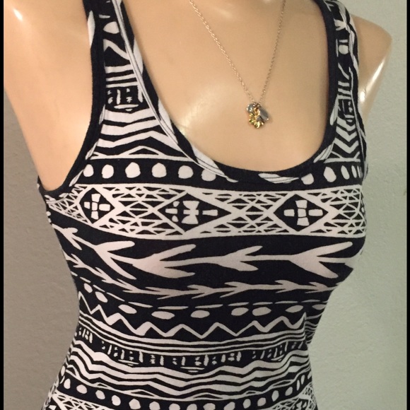 PINK VS 👛 Sexy Stretchy Tribal Print Dress - Picture 2 of 4