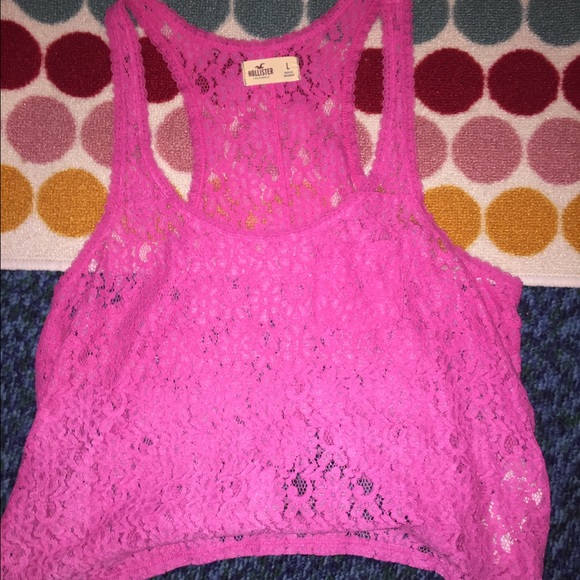 Hollister lace flower