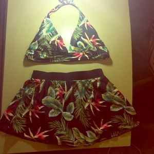 ☀️$5☀ Med Skirt Bottoms, LG Bikini Top. Like New
