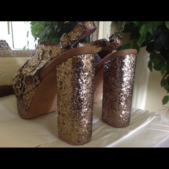 **SOLD**Jeffrey Campbell Platforms - Picture 2 of 4