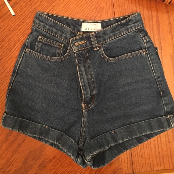 American Apparel • high wasted jean shorts •
