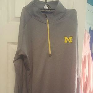 Michigan pullover