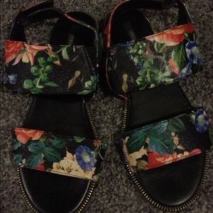 Floral sandals