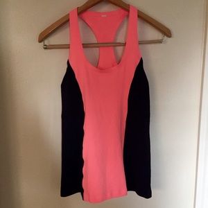 Lululemon salmon racer back tank top sz m