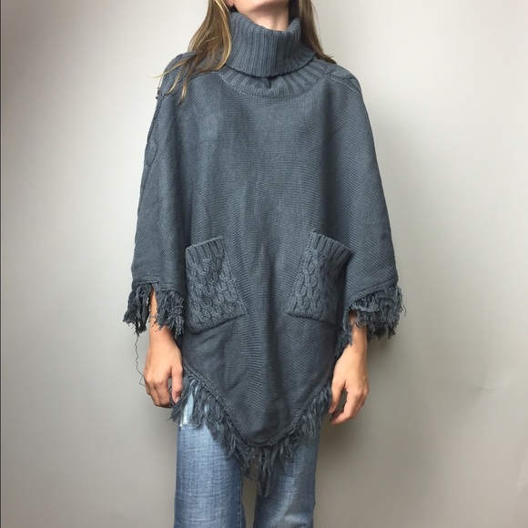 De Rotchild Sweaters - Grey Knit Poncho Sweater M