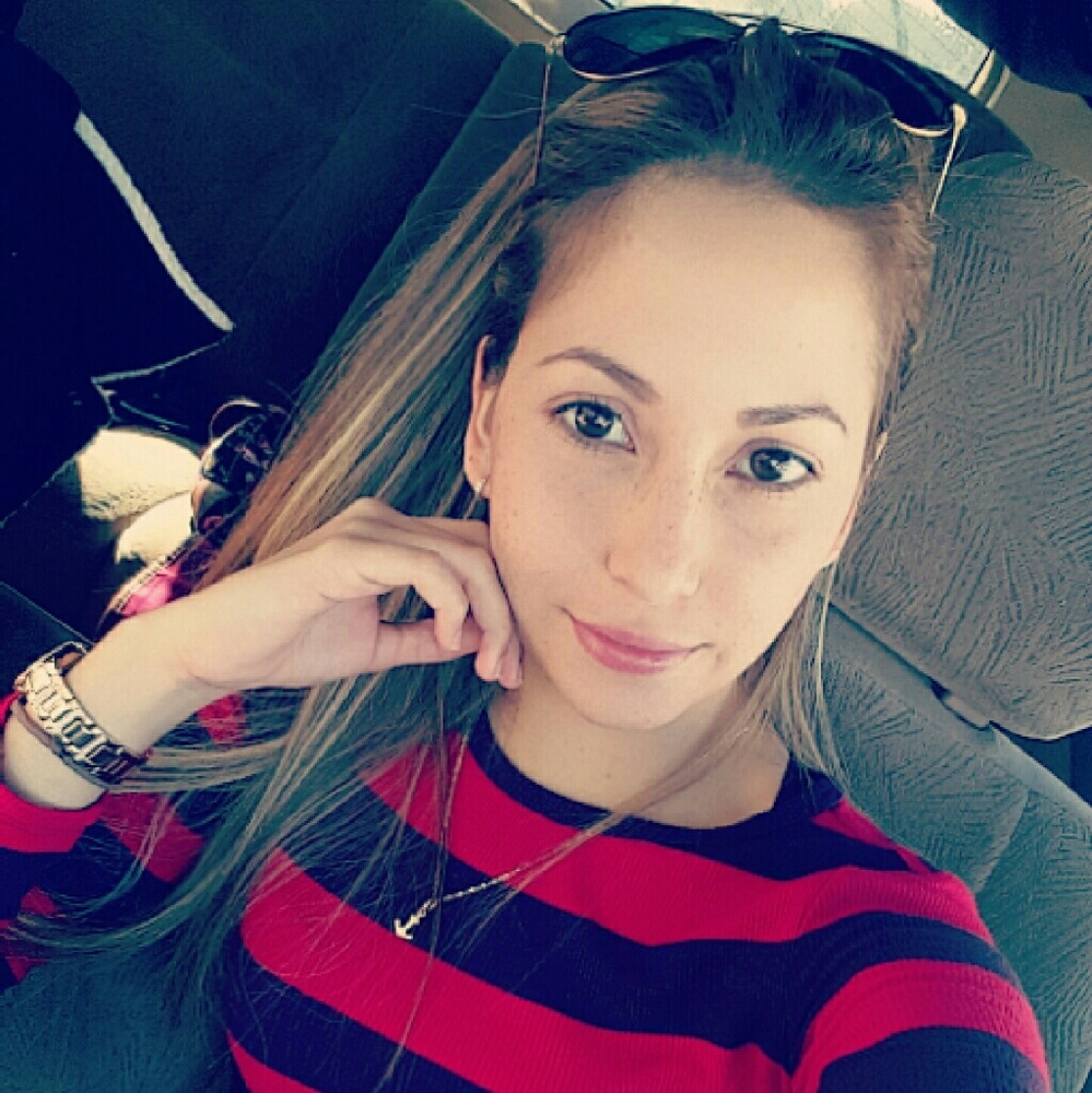 Meet your Posher, Daniela