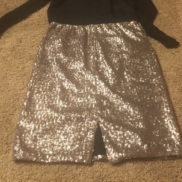 Gold sequin skirt - Picture 4 of 4
