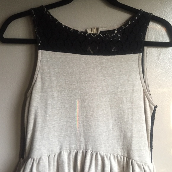 SALE ‼️‼️Trendy cute fun dress with pockets 😱 - Picture 2 of 3