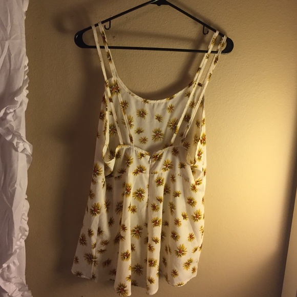 "In a Daisy" Festival Low Back Romper - Picture 3 of 4