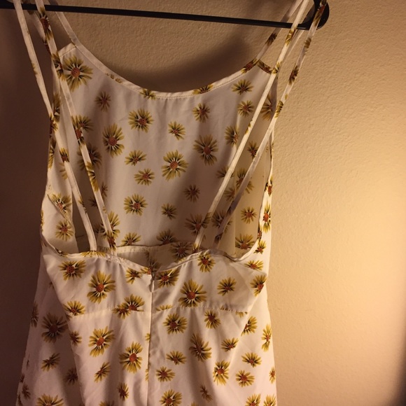 "In a Daisy" Festival Low Back Romper - Picture 4 of 4