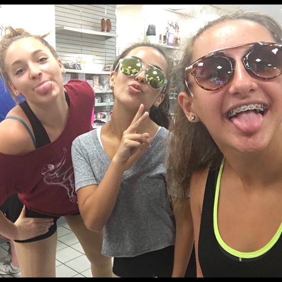 Meet your Posher, Jenna