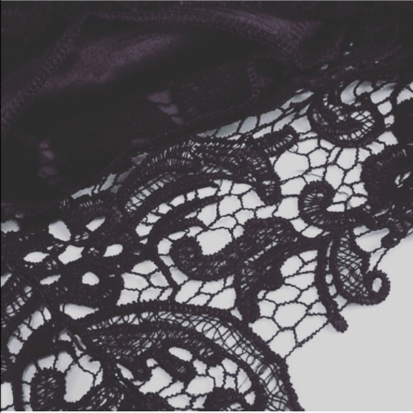 Elegant Black Lace Cocktail Dress - Picture 2 of 4