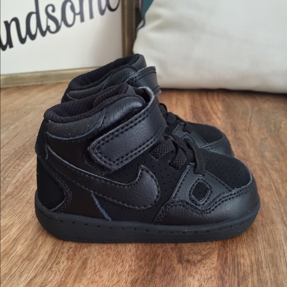 Nike toddler Air Force 1 Mid basketball shoe