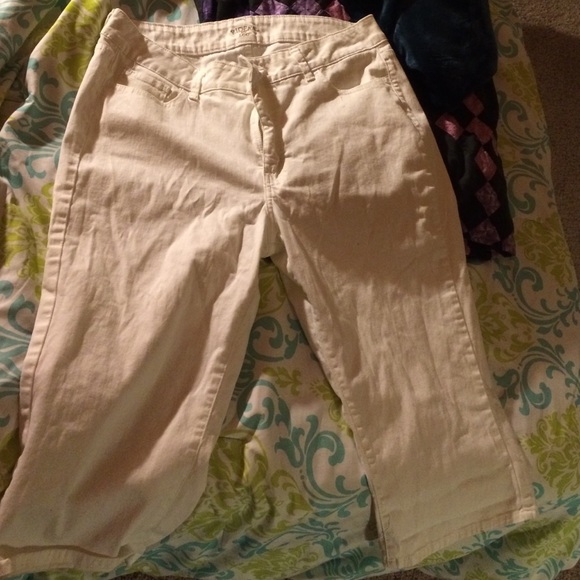 Riders white capris - Picture 3 of 4