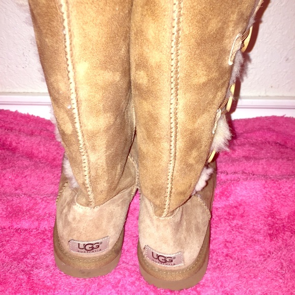 Button up tan UGGS (real)