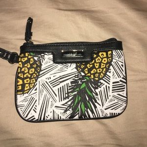 Adorable 🍍🍍🍍🍍 Nine West pineapple wristlet