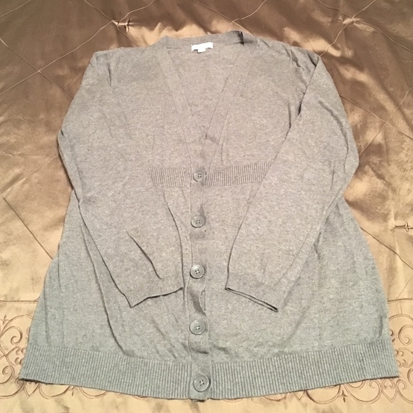 Maternity cardigan sweater