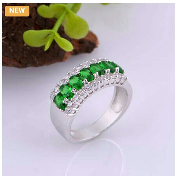 🔻EMERALD BLING - Picture 5 of 6