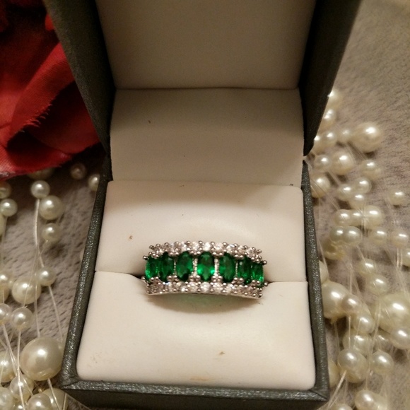 🔻EMERALD BLING - Picture 4 of 6