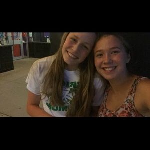 Meet your Posher, Ella