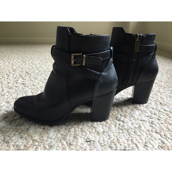 Kenneth Cole Reaction Booties