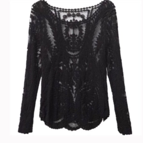 Chic Lace Top!! - Picture 4 of 4