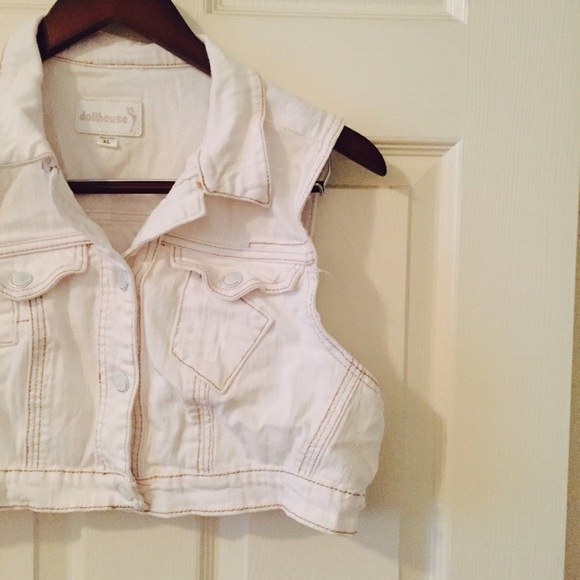 🎈White jean vest