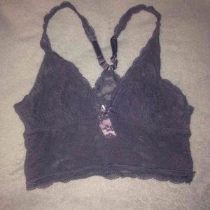 nwot vs bralette