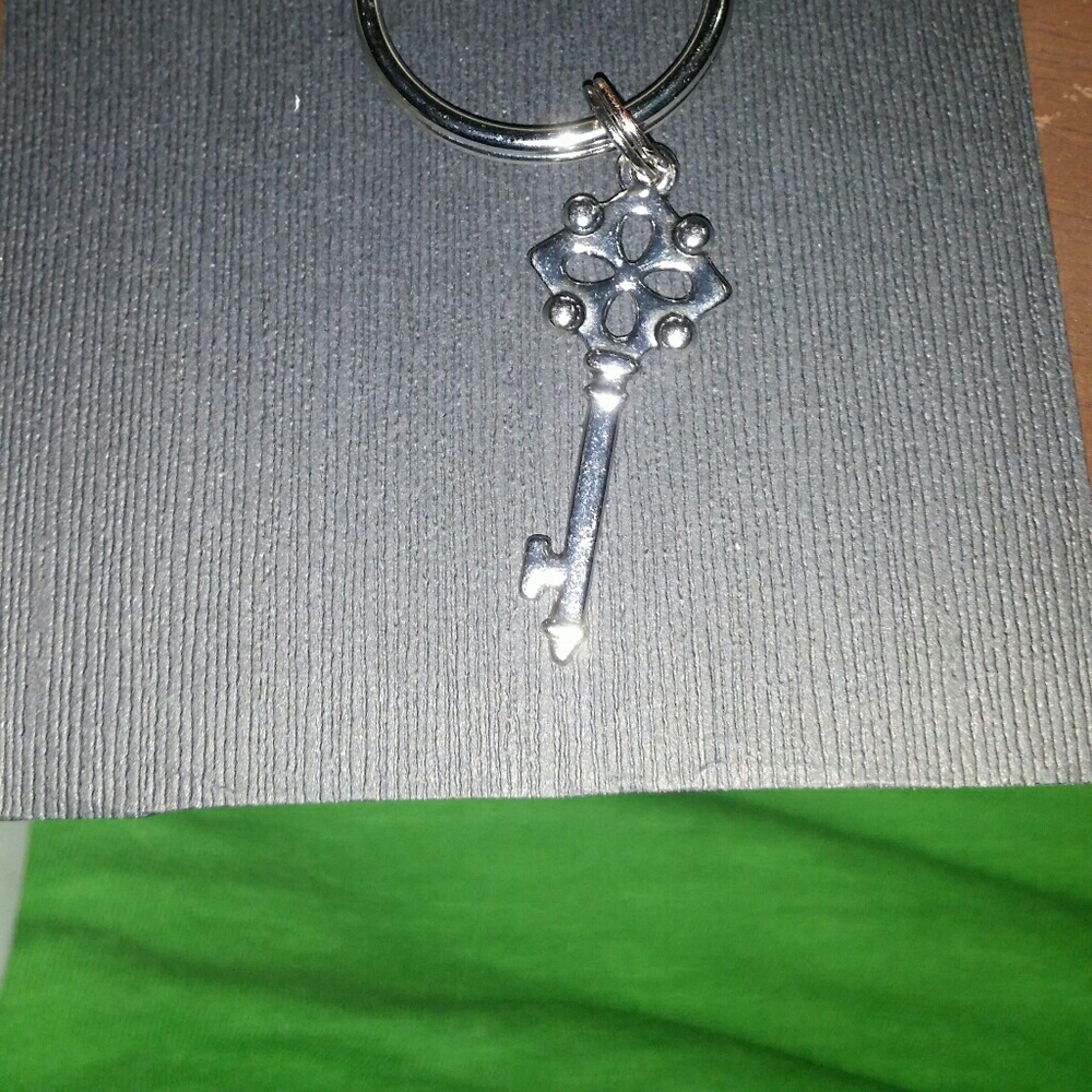 Meet your Posher, Sarina