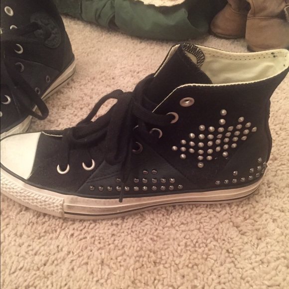 Black high top converse - Picture 2 of 3