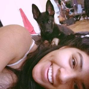 Meet your Posher, Cristina