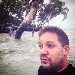 Meet your Posher, Robert