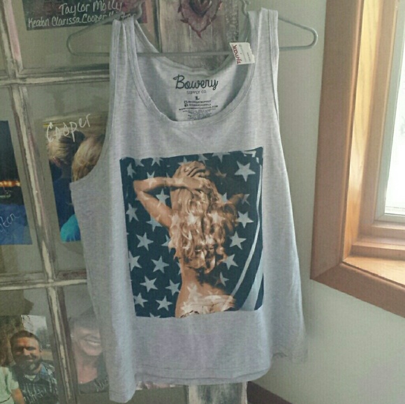 NWT Men's tank top size L