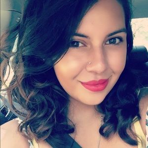 Meet your Posher, Sabrina