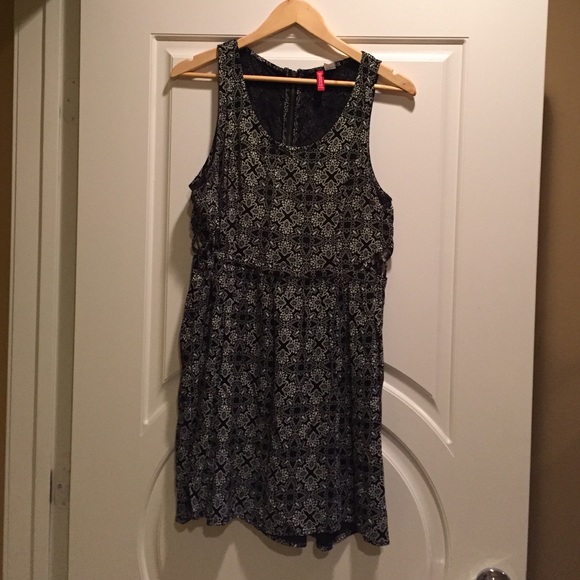 A black and white pattern dress