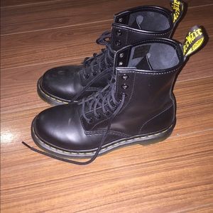 Dr. Martens Size 6 Women